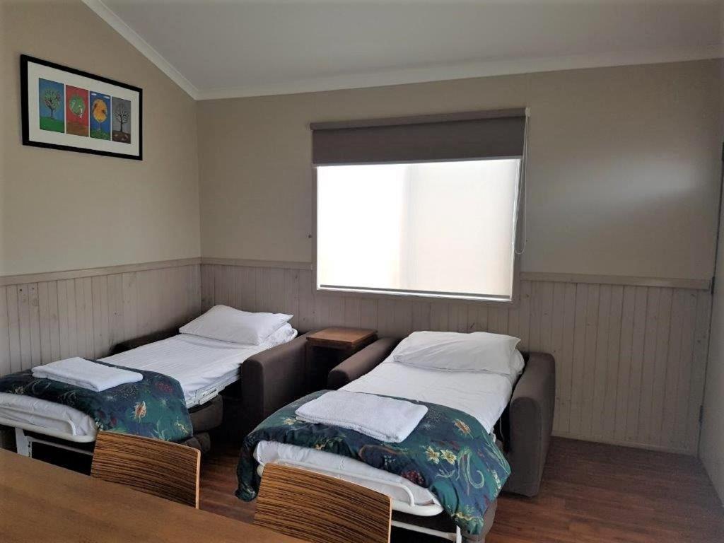 Canberra Carotel Motel Phòng bức ảnh